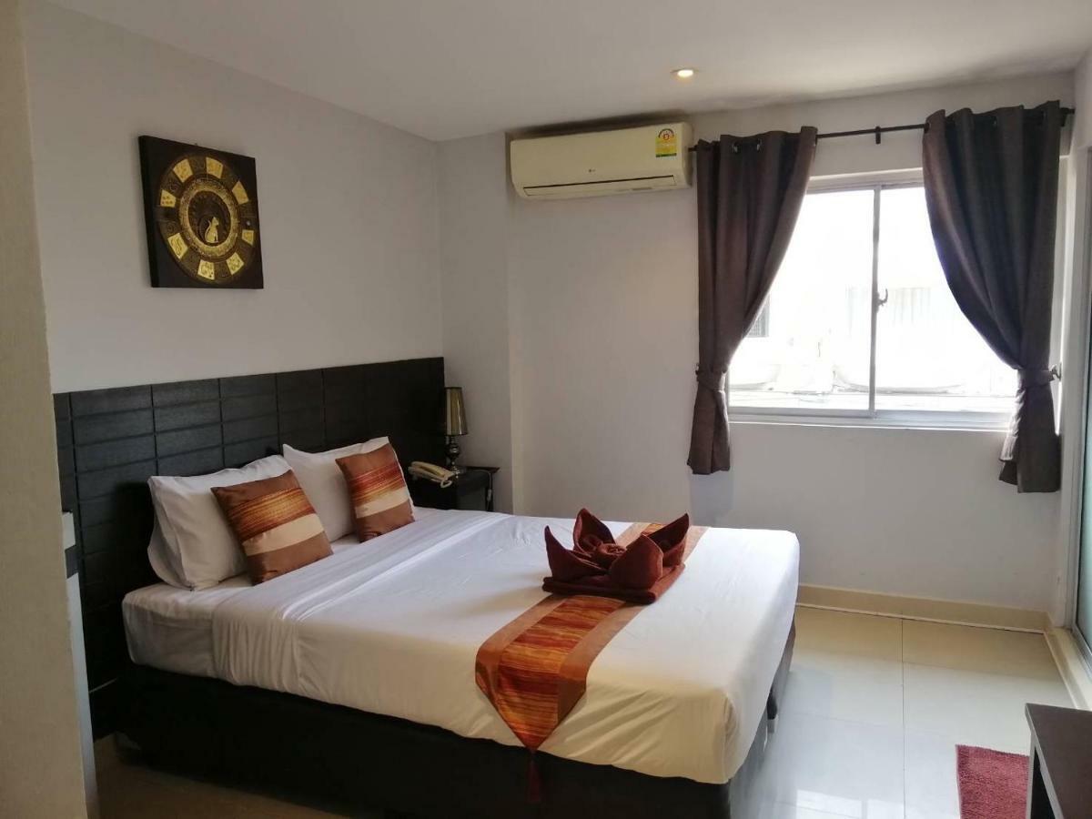 Montana Court Pattaya Appartement Buitenkant foto